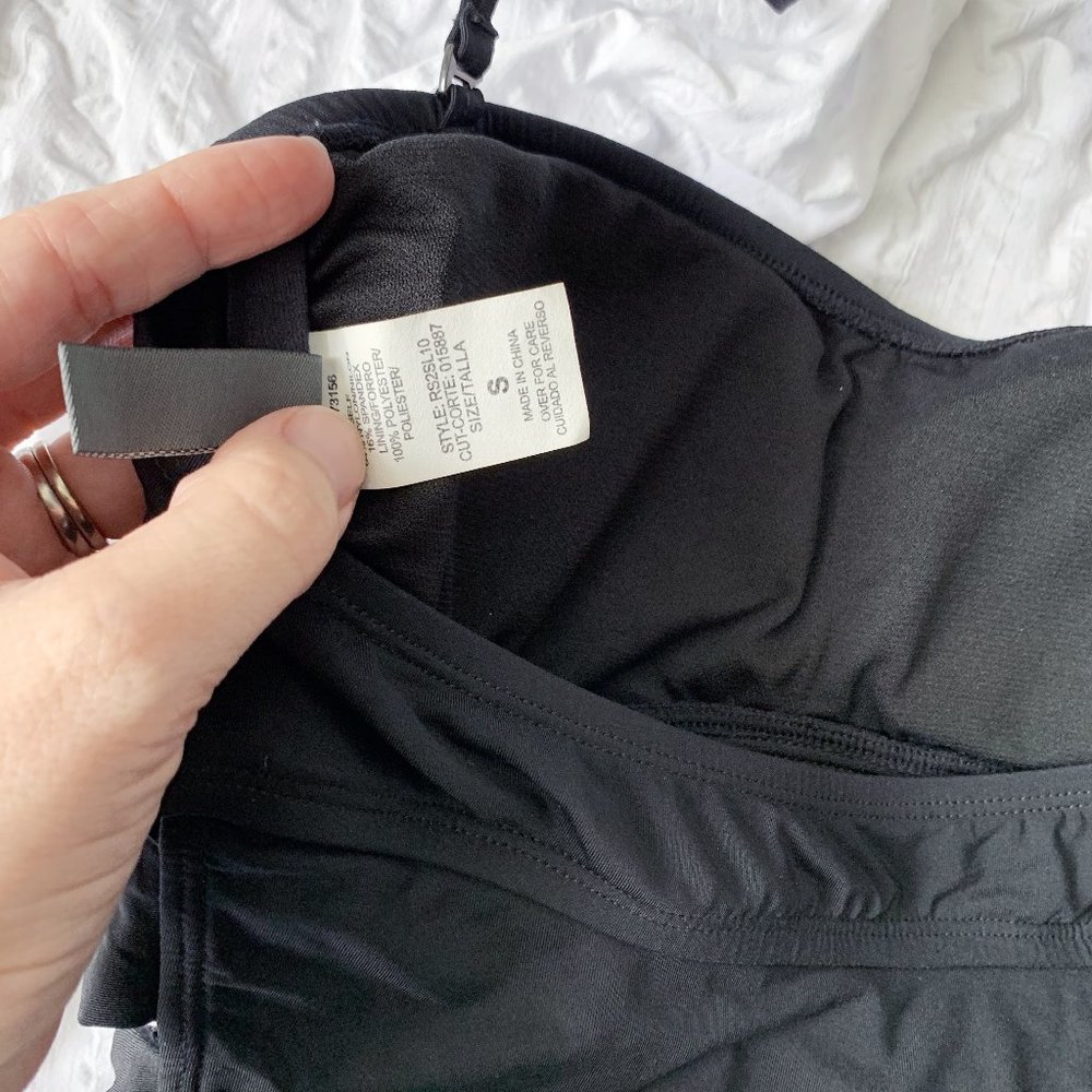 Kenneth Cole Sexy Cut Out One-Piece Swimsuit SizeS - Picture 8 of 9